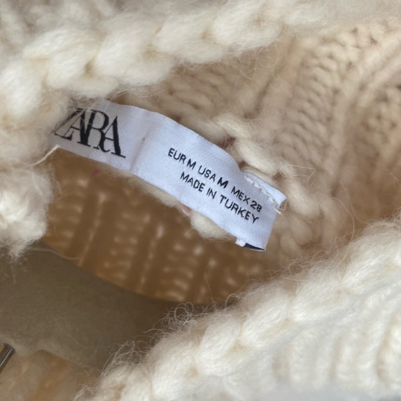 Zara sweater - Picture 4 of 4